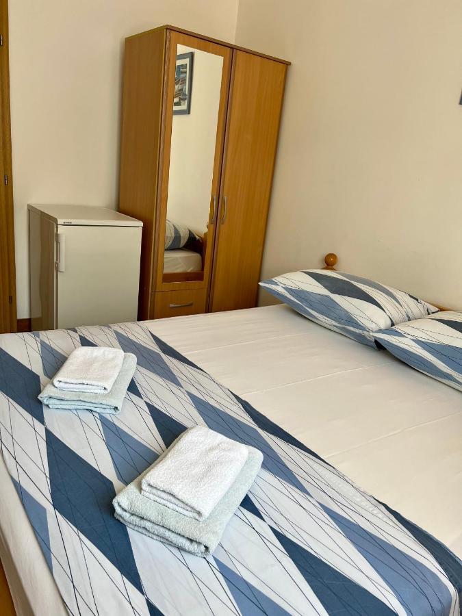 Guesthouse Vespera Bol Eksteriør billede
